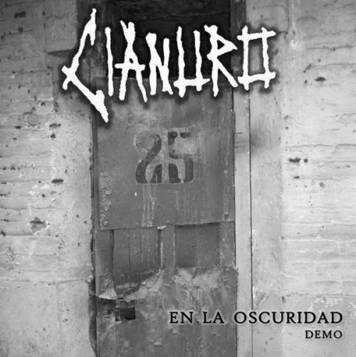 Cianuro : En la Oscuridad